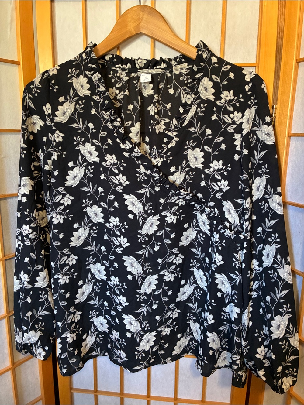 Old Navy Black Floral Wrap-Style Long Sleeve Blouse